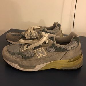 New Balance Women’s Classics 992 Sneaker